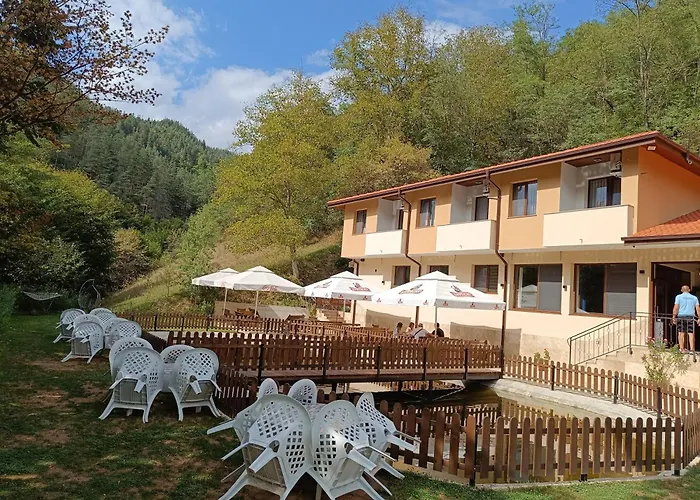 комплекс кантона אתר נופש *